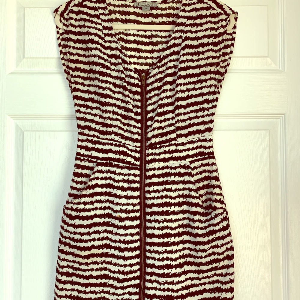 Forever 21 stripped zipped up dress